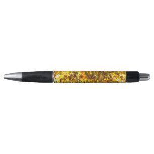 Autumn leaves pattern