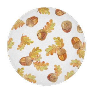 Autumn oak leaves: colourful pattern. cutting board