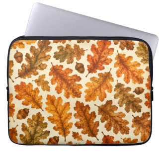 Autumn Oak Leaves Pattern | Cosy Nature Aesthetic Laptop Sleeve