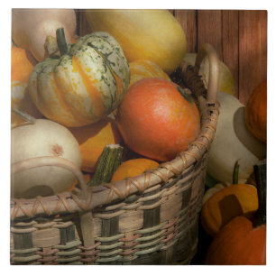 Autumn - Pumpkins in a basket Tile