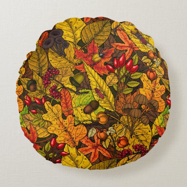Autumn treasures round cushion (Front)