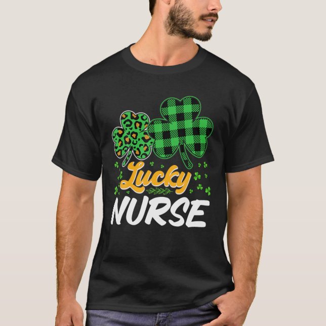 Awesome Irish Nurse St Patricks Day Shamrock Patte T-Shirt (Front)