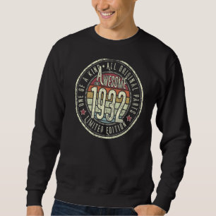 Awesome Since 1932 90th Birthday Born In 1932 Retr Sweatshirt