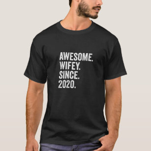Awesome Wifey Since 2020   2Nd Wedding Anniversary T-Shirt