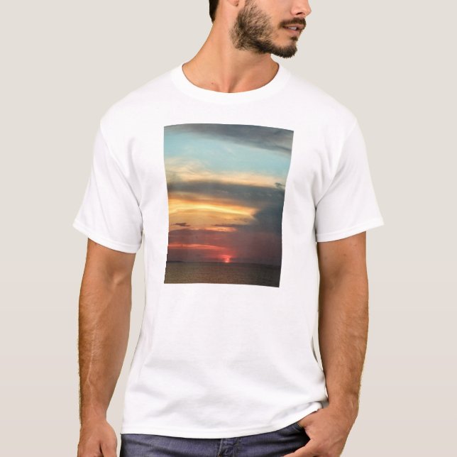 AZOV  sea       T-Shirt (Front)