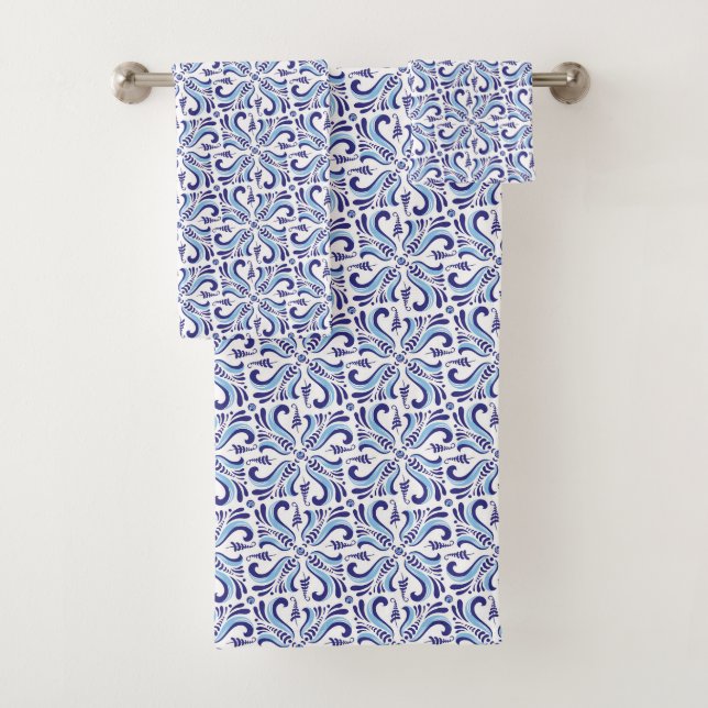 Azulejos Blue Floral Pattern Bath Towel Set (Insitu)
