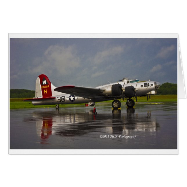 B17 Bomber (Front Horizontal)