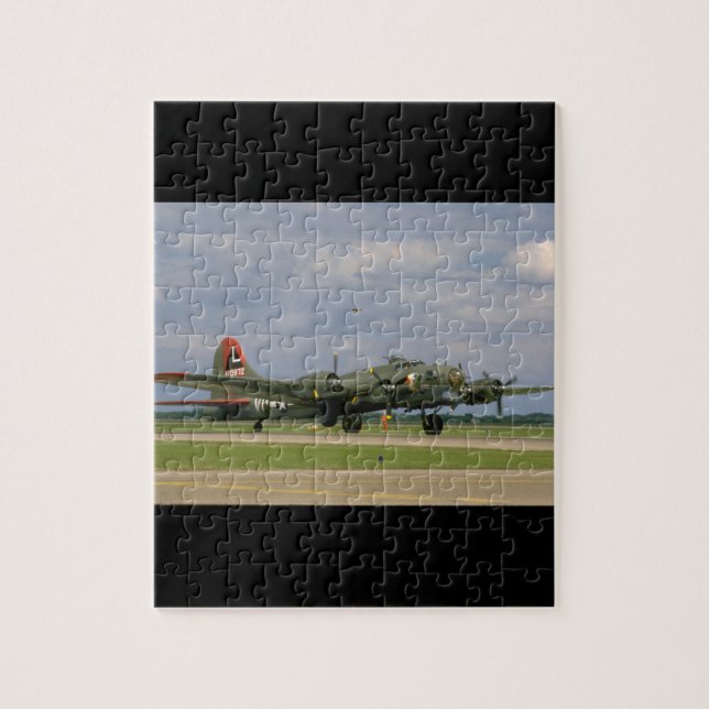 B17 Taxiing, Right Front_WWII Planes Jigsaw Puzzle (Vertical)