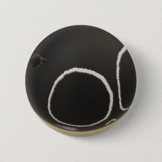 B e e - 6 cm round badge