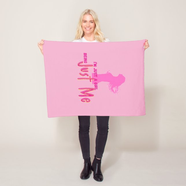 b fleece blanket (In Situ)