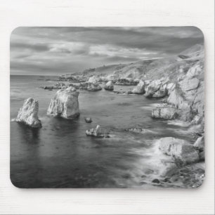 B&W beach coastline, California Mouse Mat