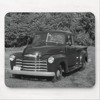 b&w mouse mat