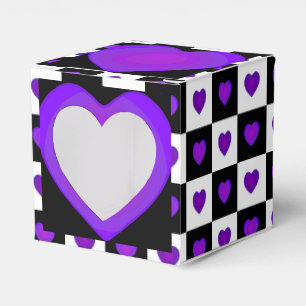 B&W Purple Hearts Beating Favour Box