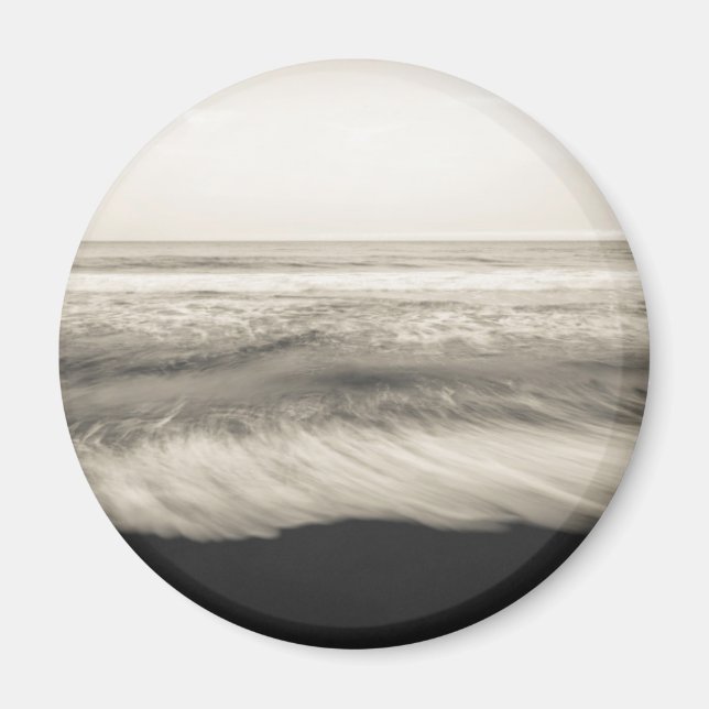 B&W seascape, Hawaii Magnet (Front)