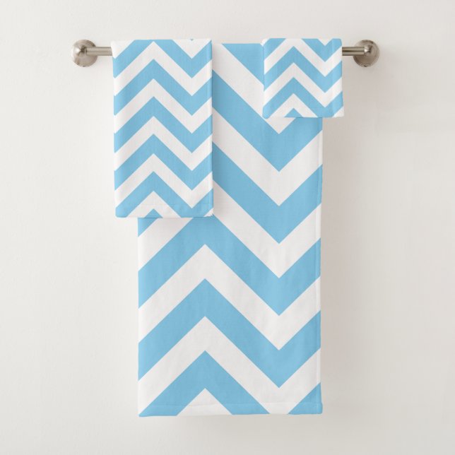 Baby Blue and White Large Horiz. Chevron Stripes Bath Towel Set (Insitu)