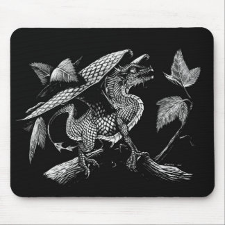 BABY DRAGON MOUSE MAT