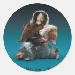 Baby NIFFLER™ Pile Classic Round Sticker
