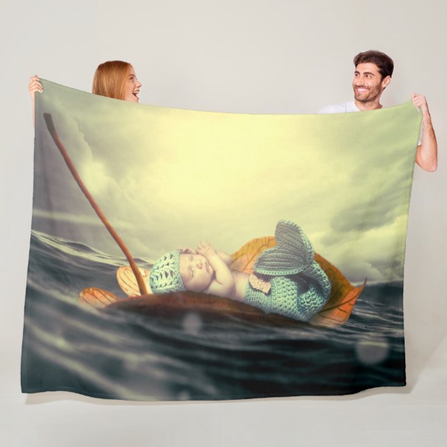 BABY on a LEAF Fleece Blanket (In Situ)