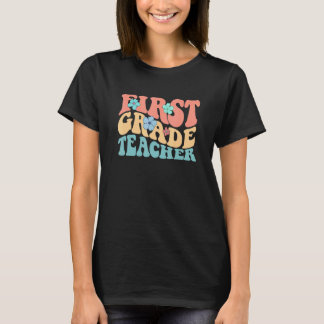 Back To School Cute Flower 1st First Grade Teacher T-Shirt