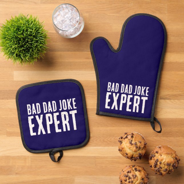 Bad Dad Joke Expert BOLD TYPOGRAPHY Oven Mitt & Pot Holder Set (Top Down)