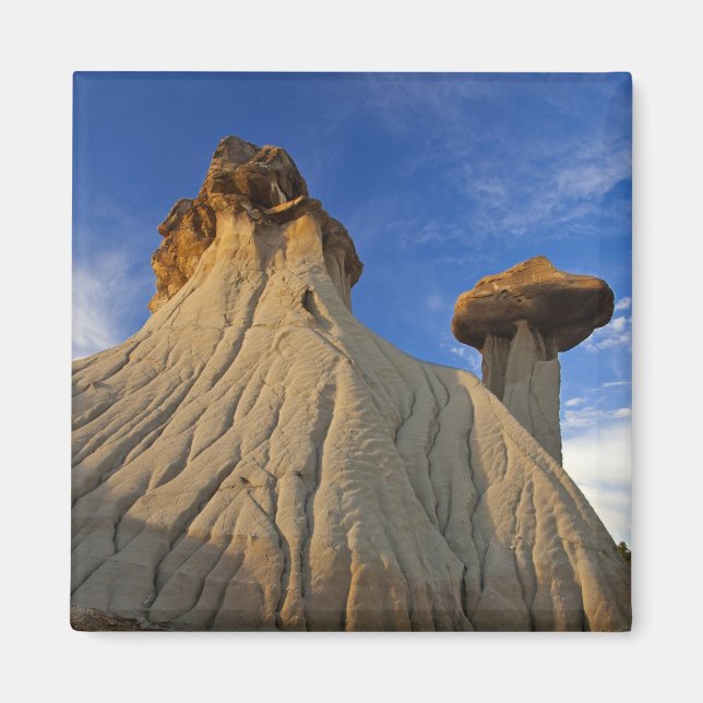 Badlands formations at Makoshika State Park in Magnet (Front)