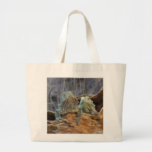 Bag with two curious lizards