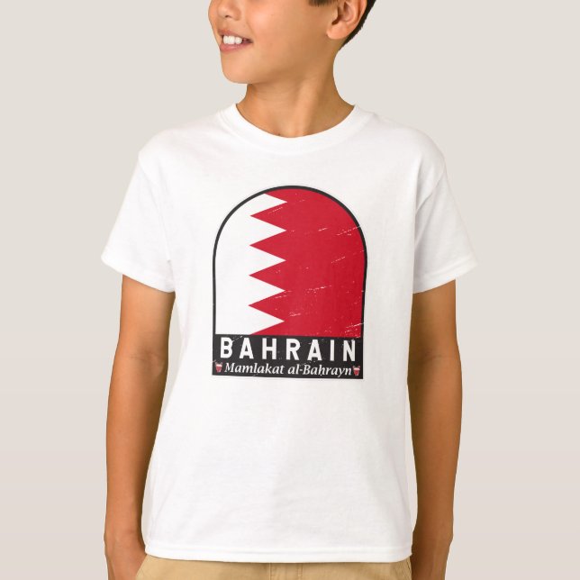 Bahrain Flag Emblem Distressed Vintage T-Shirt (Front)