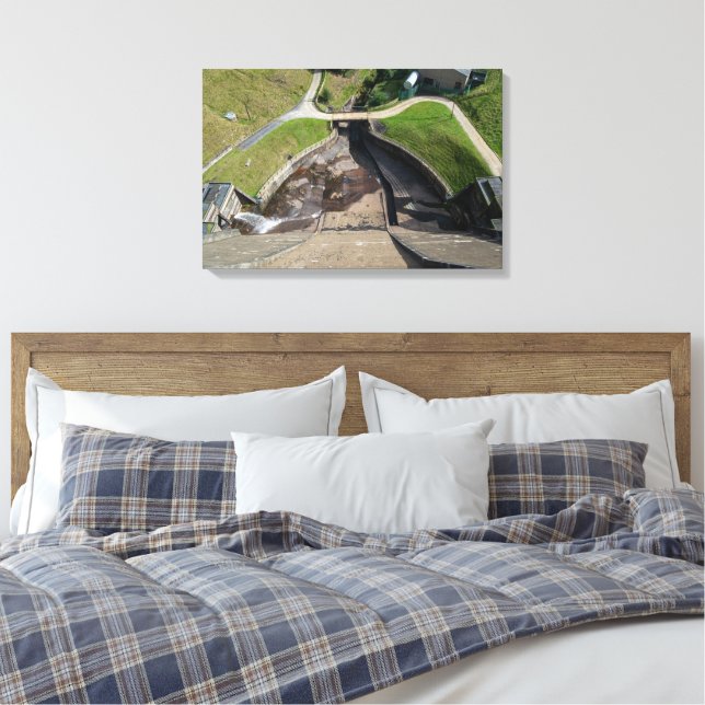 Baitings Reservoir Canvas Print (Insitu(Bedroom))