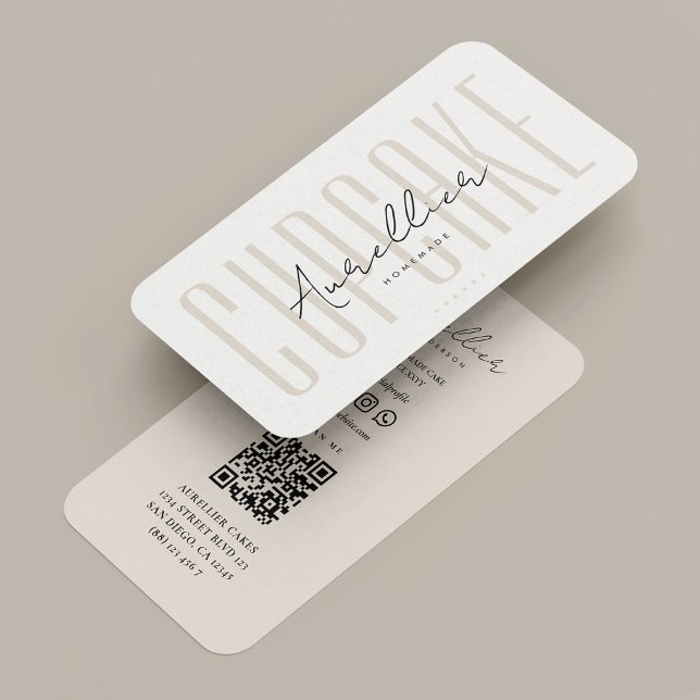 Bakery Cupcake Cake Decorator Sand Minimal Business Card (Bakery Cupcake Cake Decorator Sand Minimal Business Card
)