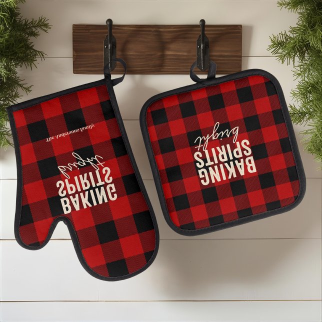 Baking Spirits Bright Buffalo Plaid Oven Mitt & Pot Holder Set (Creator Uploaded)