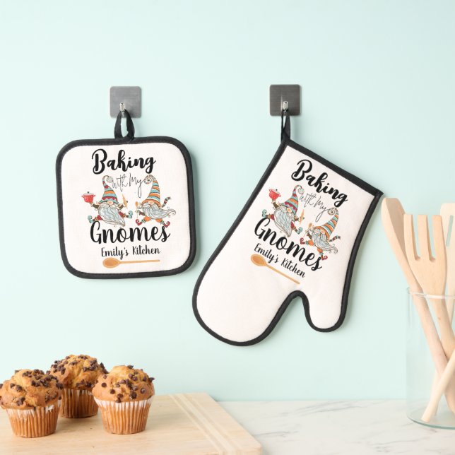 Baking with my Gnomes Custom Bakery Gnome Baking Oven Mitt & Pot Holder Set (Insitu(Hanging))