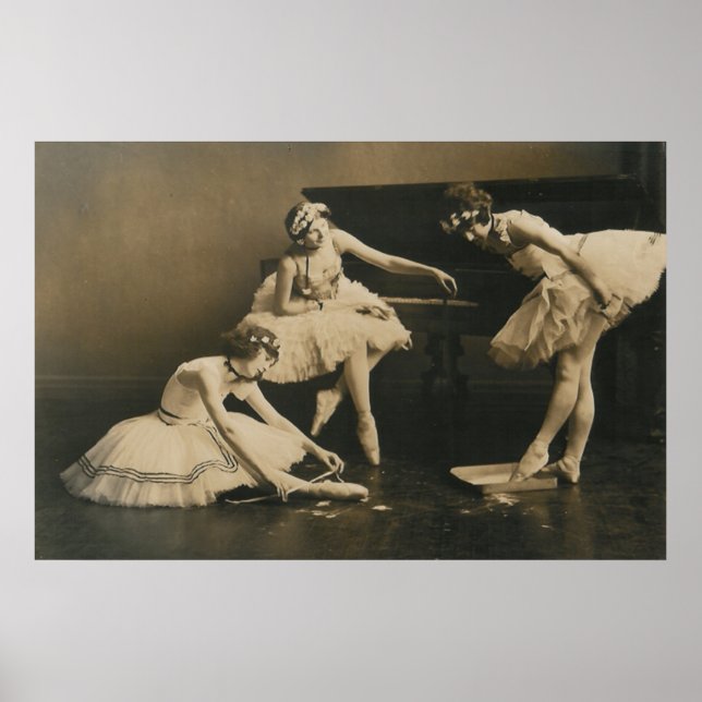 ballerina trio poster (Front)