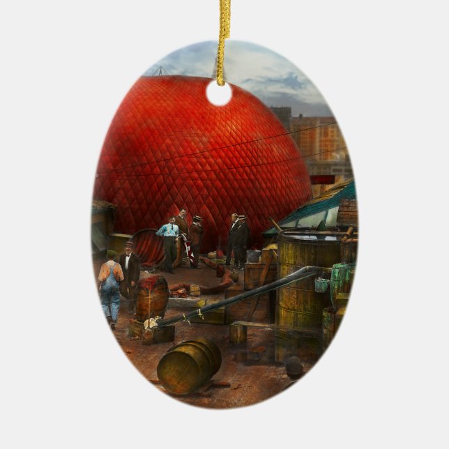 Balloon - Filling balloon on Wanamaker's  - 1911 Ceramic Tree Decoration (Front)