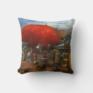 Balloon - Filling balloon on Wanamaker's  - 1911 Cushion