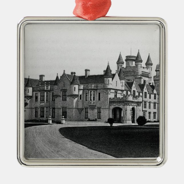 Balmoral Castle Metal Tree Decoration (Front)
