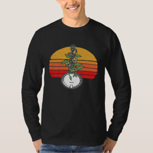 Banjo Vine Vintage Flowers Illustration Retro 80s T-Shirt