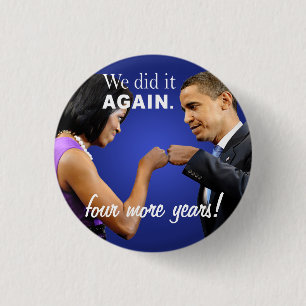Barack and Michelle Obama victory fist bump 3 Cm Round Badge