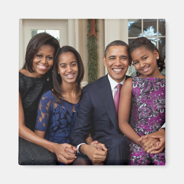 Barack Obama & Family Magnet (Front)