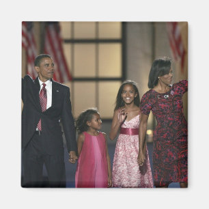 Barak Obama family wave at the last night of Magnet