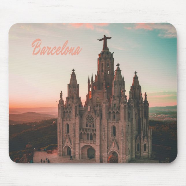 Barcelona Spain Church Mouse Mat (Front)