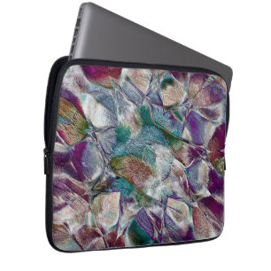 Barely visible flower drawing in very porous style laptop sleeve