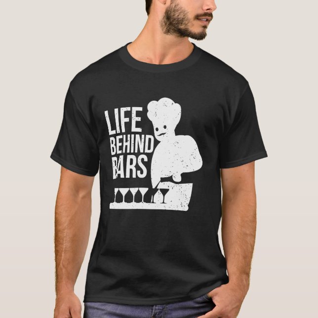 Barmann the life behind the bar T-Shirt (Front)