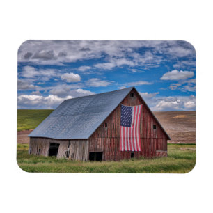 Barn with American Flag Colfax, Washington Magnet