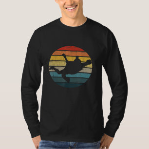 Base Jumping Silhouette On A Distressed Retro Suns T-Shirt