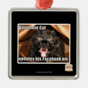 Basement Cat Metal Tree Decoration