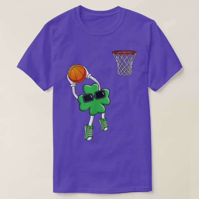 Basketball Ball Leprechaun Shamrock St Patricks Da T-Shirt (Design Front)