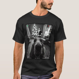 Basset Hound Catches Santa On Camera Xmas T-Shirt