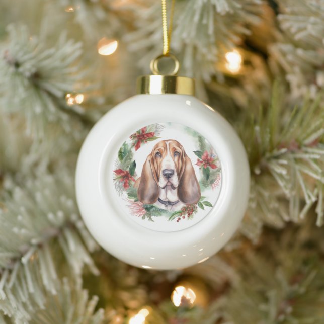 Basset Hound Christmas Wreath Festive Pup  Ceramic Ball Christmas Ornament (Tree)