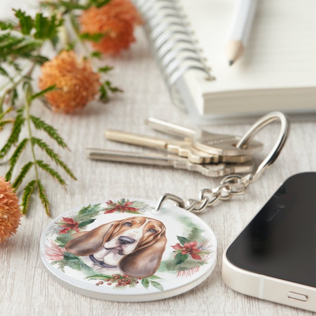Basset Hound Christmas Wreath Festive Pup  Key Ring (Front Right)