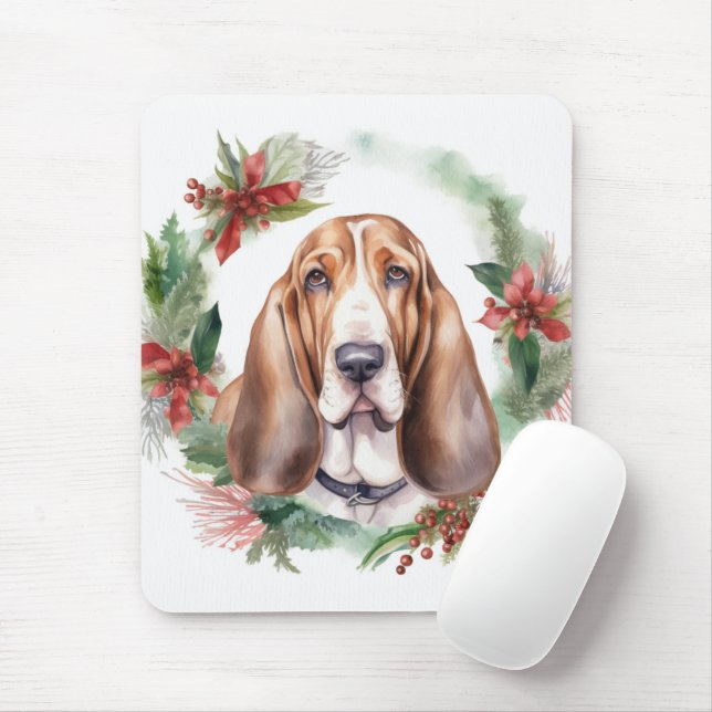 Basset Hound Christmas Wreath Festive Pup  Mouse Mat (With Mouse)